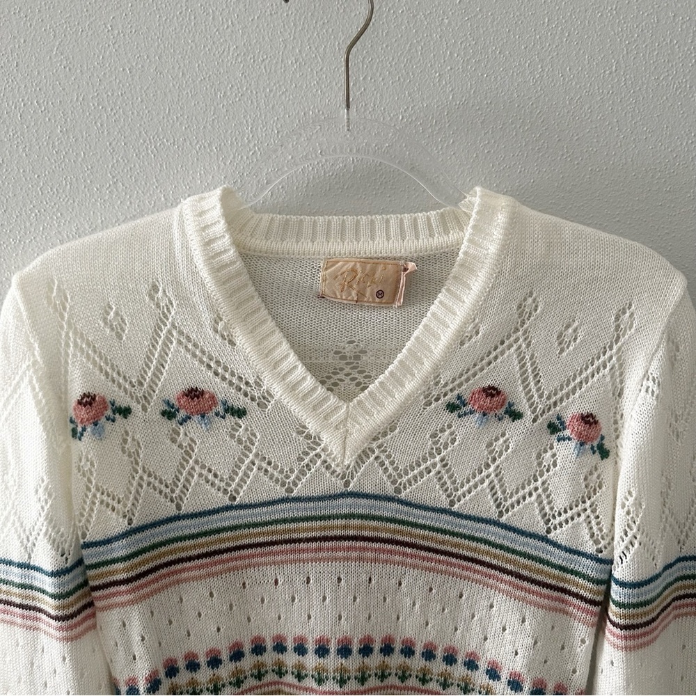 Womens Vintage Grandma Sweater Sz M V Neck Floral Cottagecore - Picture 2 of 12